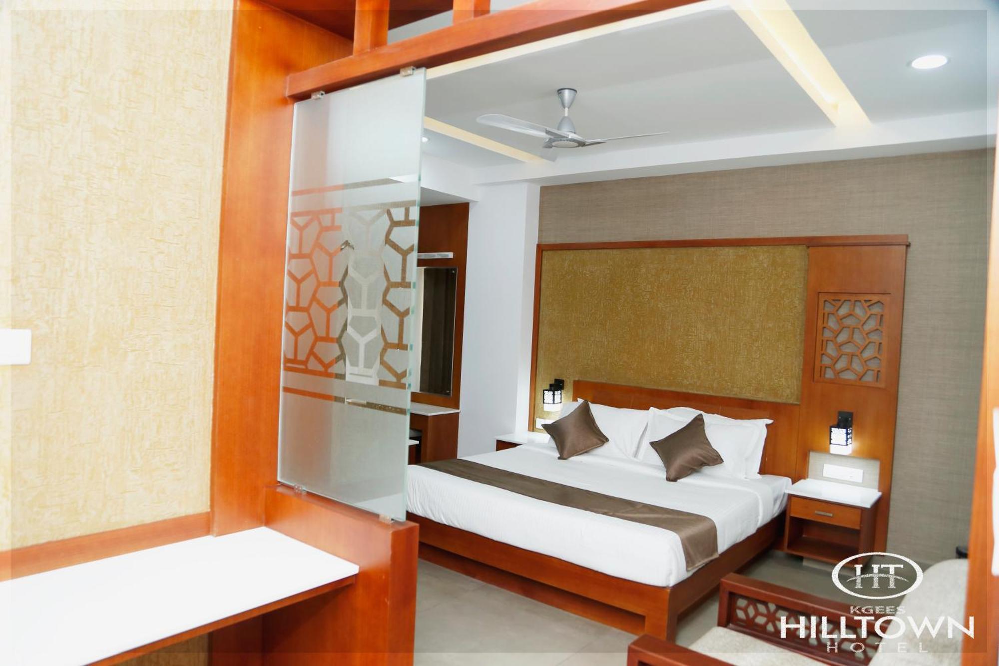 Kgees - Hill Town Hotel Kattappana Екстер'єр фото